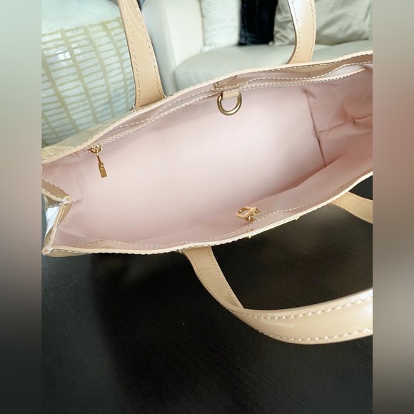 LOUIS VUITTON Vernis Wilshire PM - Picture 7 of 10